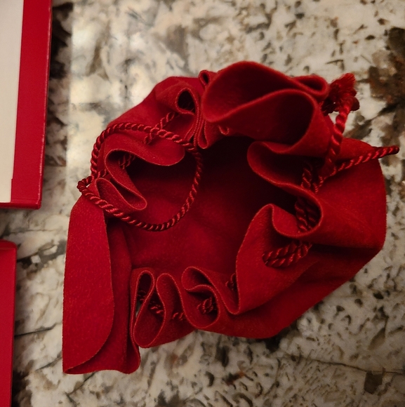 Baccarat Small Gift Box - Picture 6 of 6